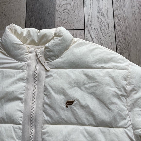 Fabletics The Essencial Puffer Jacket - Picture 2 of 9